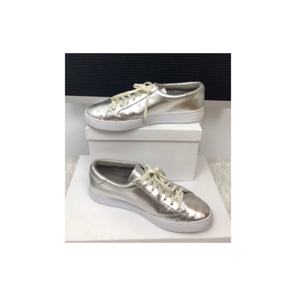 COLE HAAN CARRIE SNEAKER COLOR SILVER SIZE 8B - Picture 4 of 5